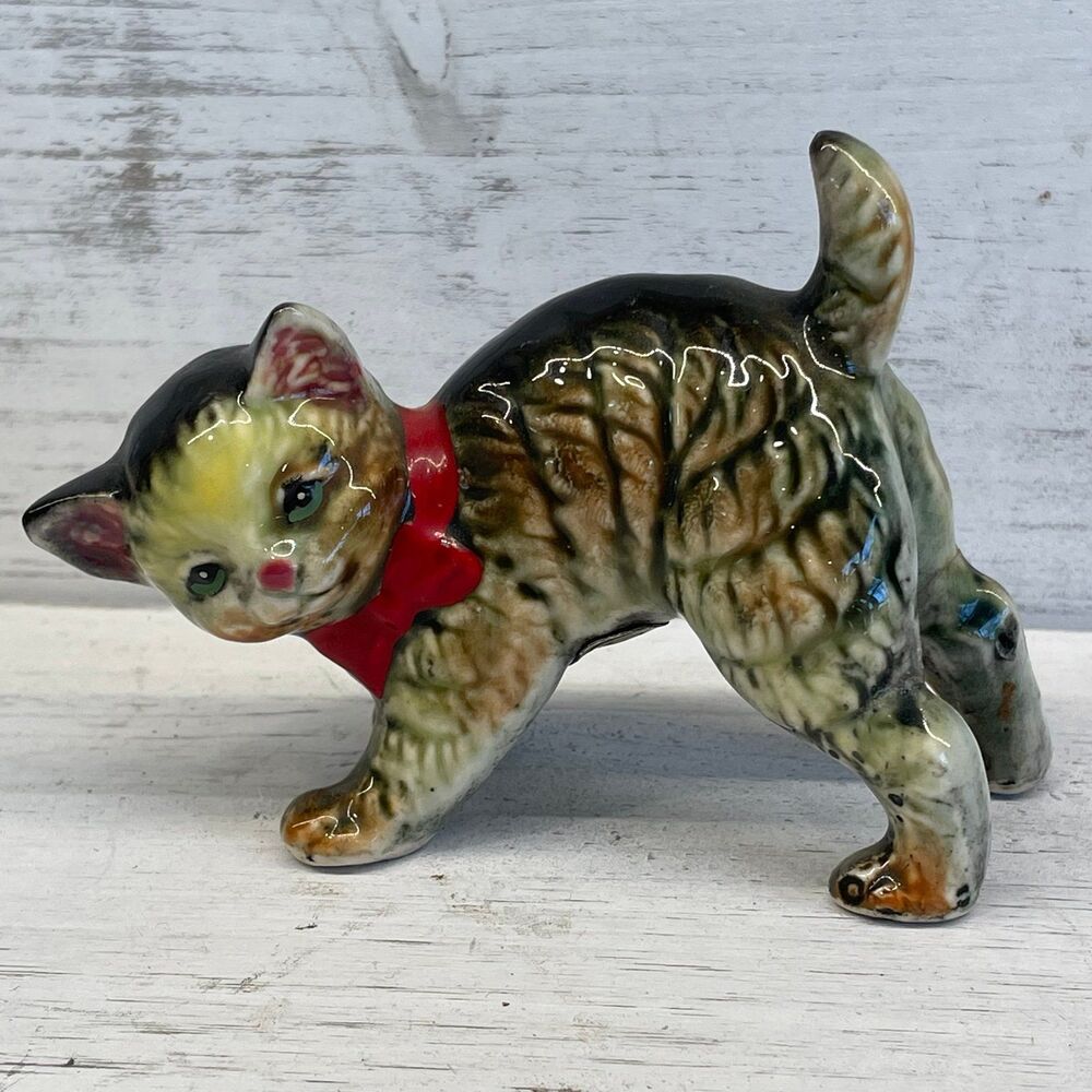 Vintage Hand Painted ROYAL Japan Tabby Cat Red Bow Arched Back Figurine 50s 60s
